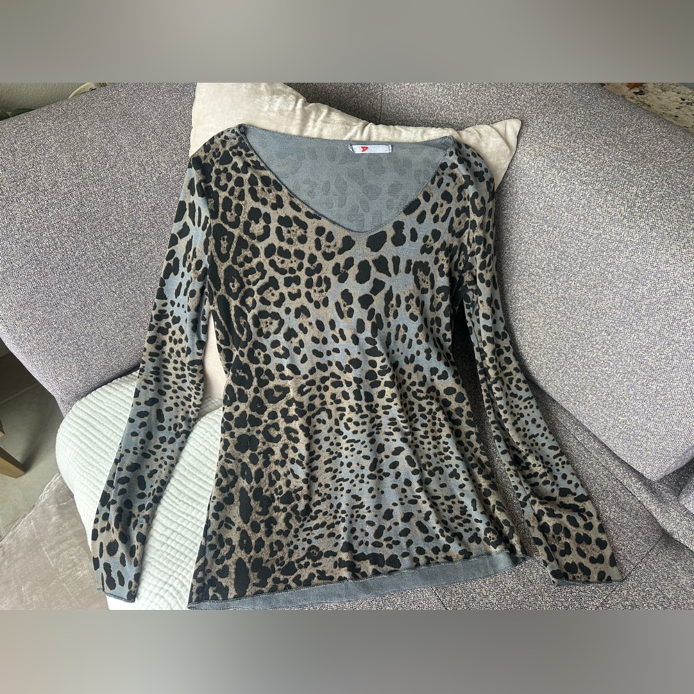 Made in Italy Designer Viscose Leopard Sweater Size Small - Long Sleeve